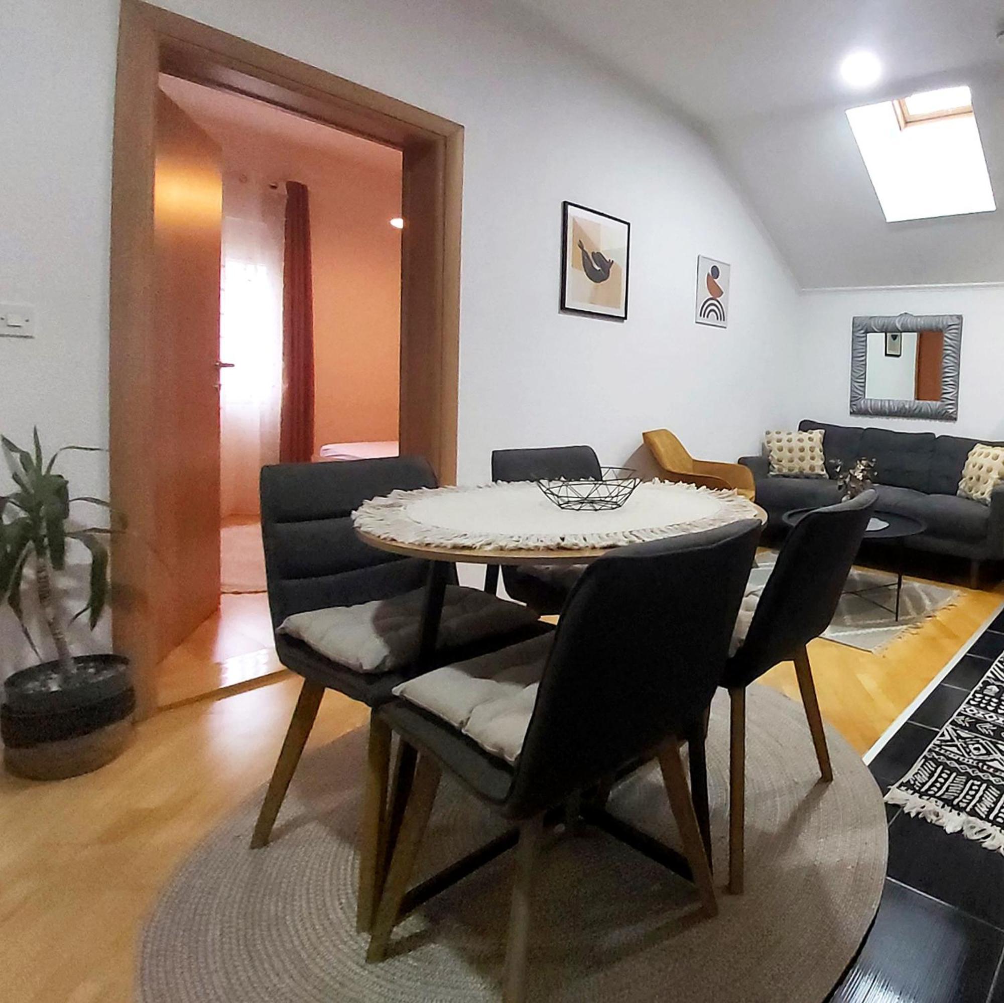 Zara Apartment With Terrace Near Old Town 莫斯塔尔 外观 照片