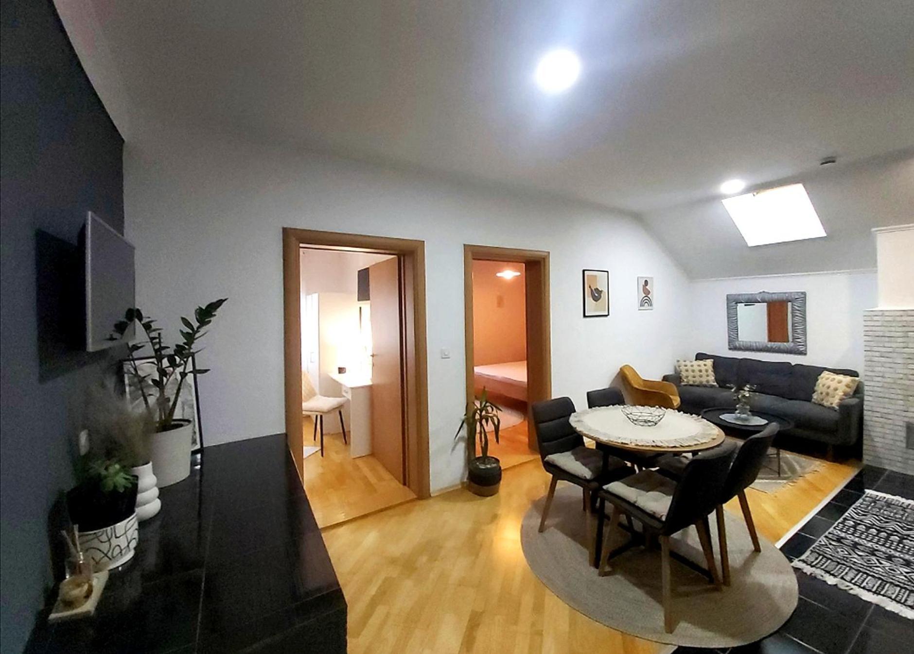 Zara Apartment With Terrace Near Old Town 莫斯塔尔 外观 照片