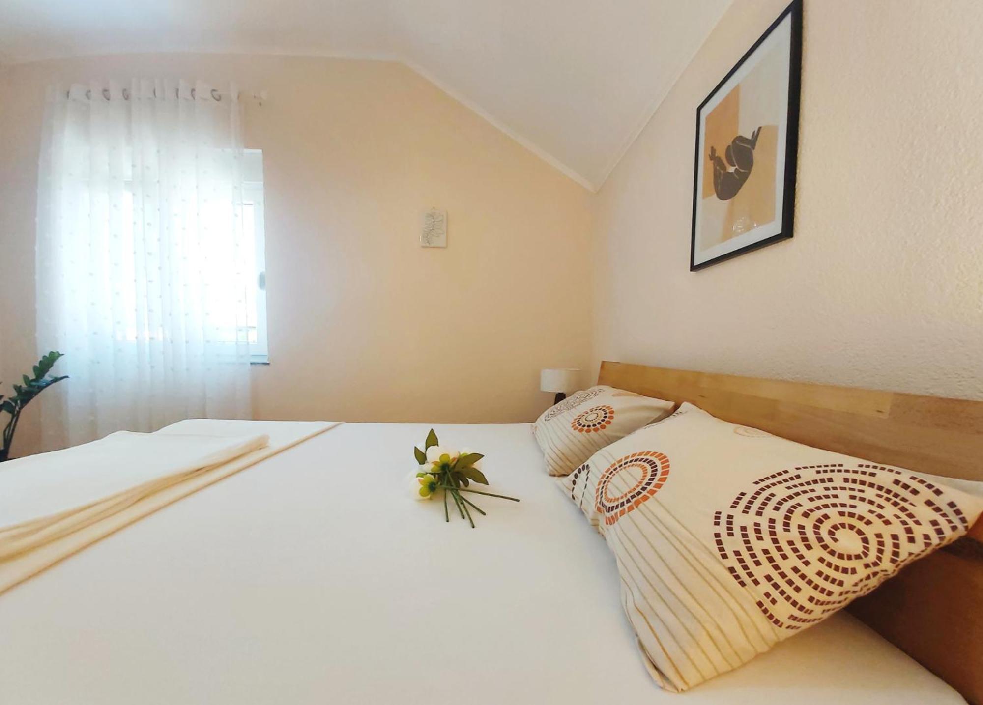 Zara Apartment With Terrace Near Old Town 莫斯塔尔 外观 照片